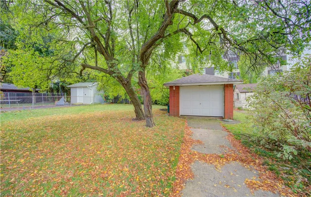 4 Cardill Crescent