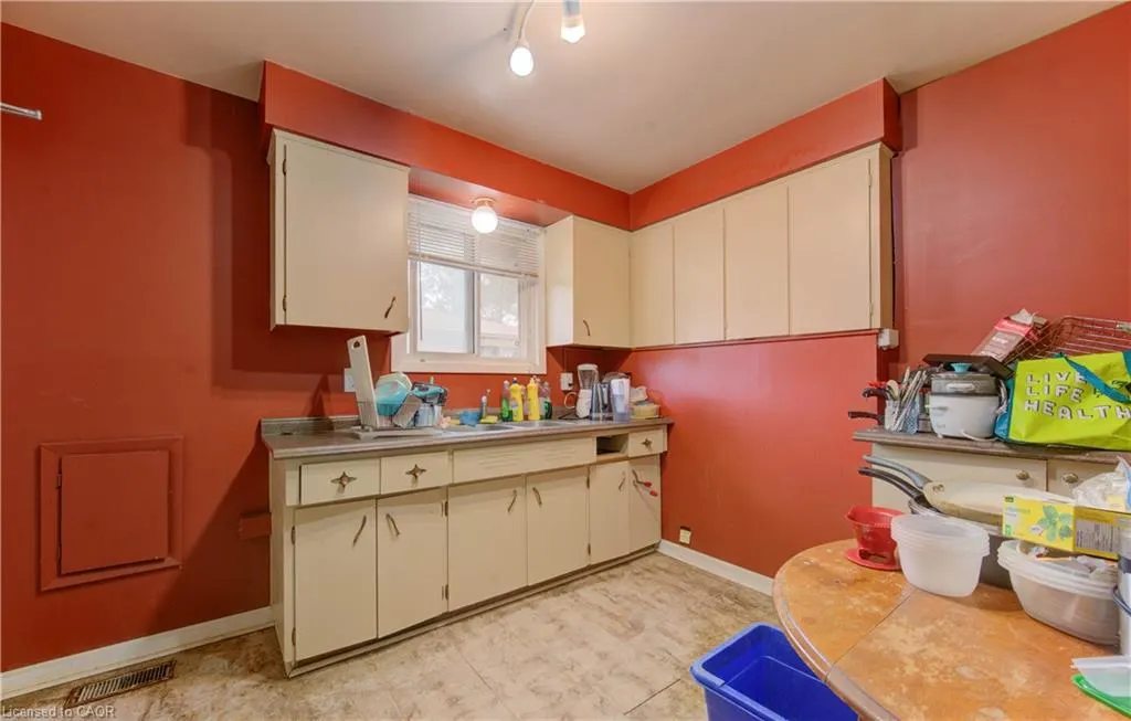 4 Cardill Crescent