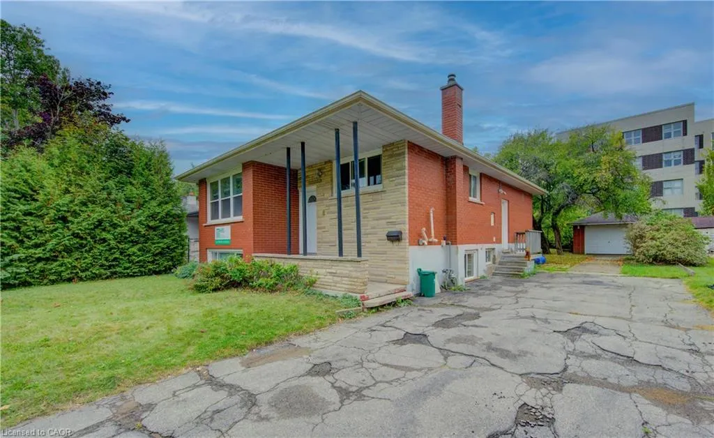 4 Cardill Crescent