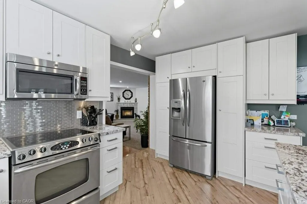 478 East 37th Street