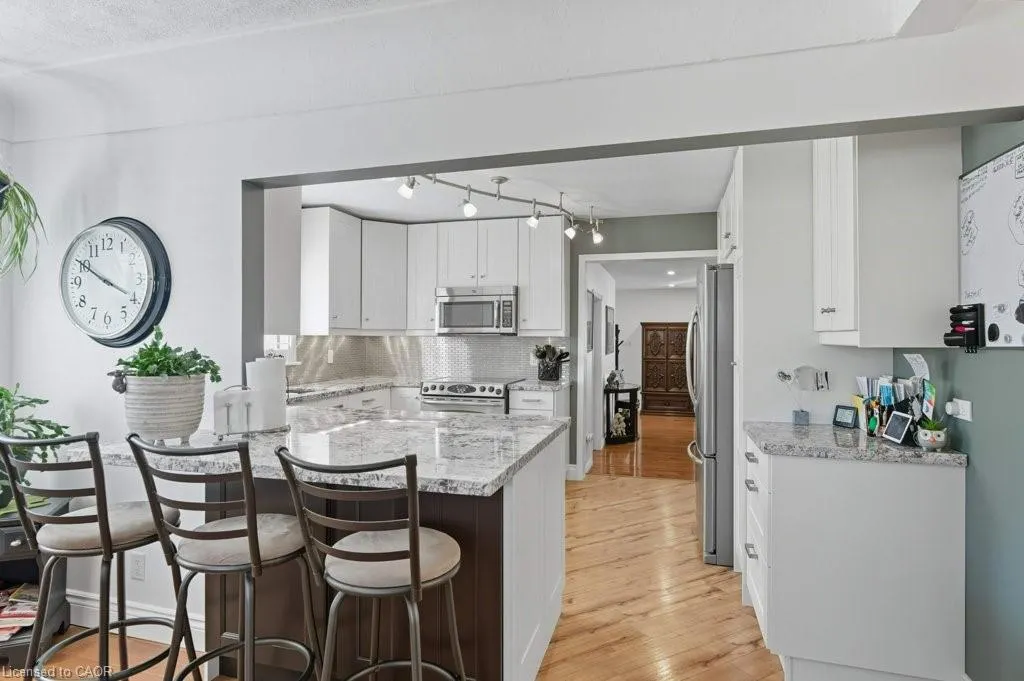 478 East 37th Street
