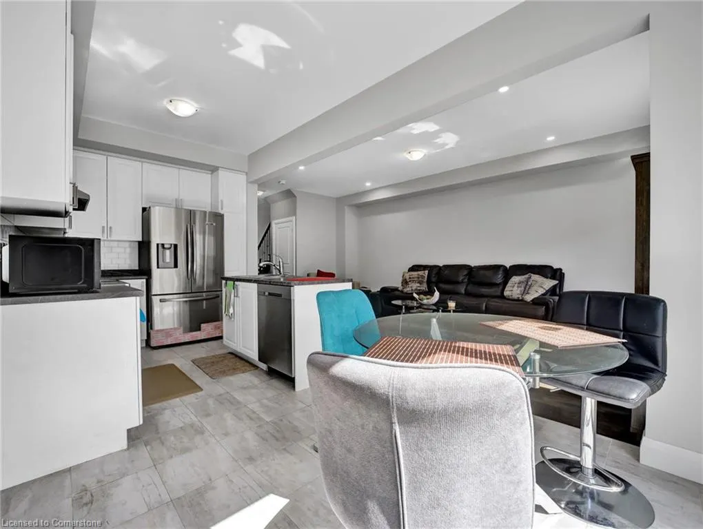 520 Grey Street, #42