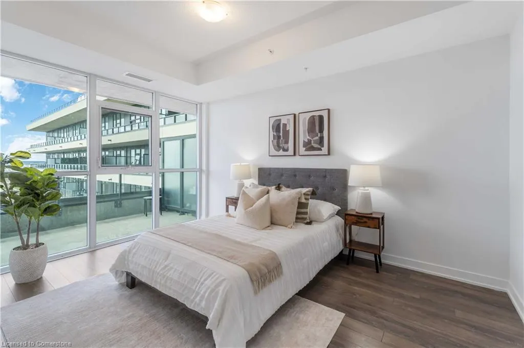 550 North Service Road, #807