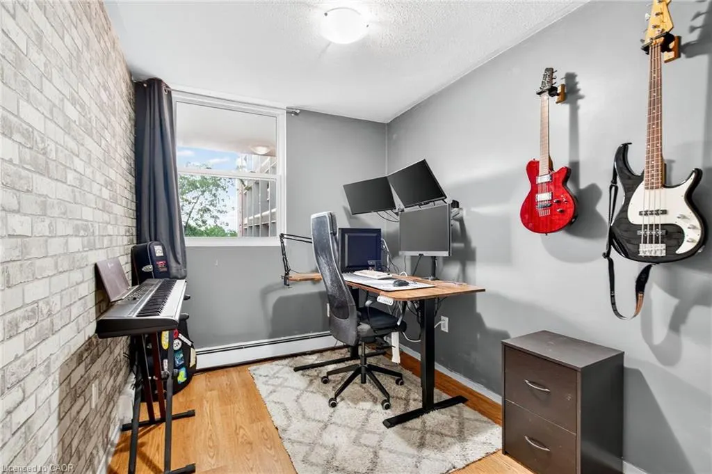 350 Quigley Road, #320