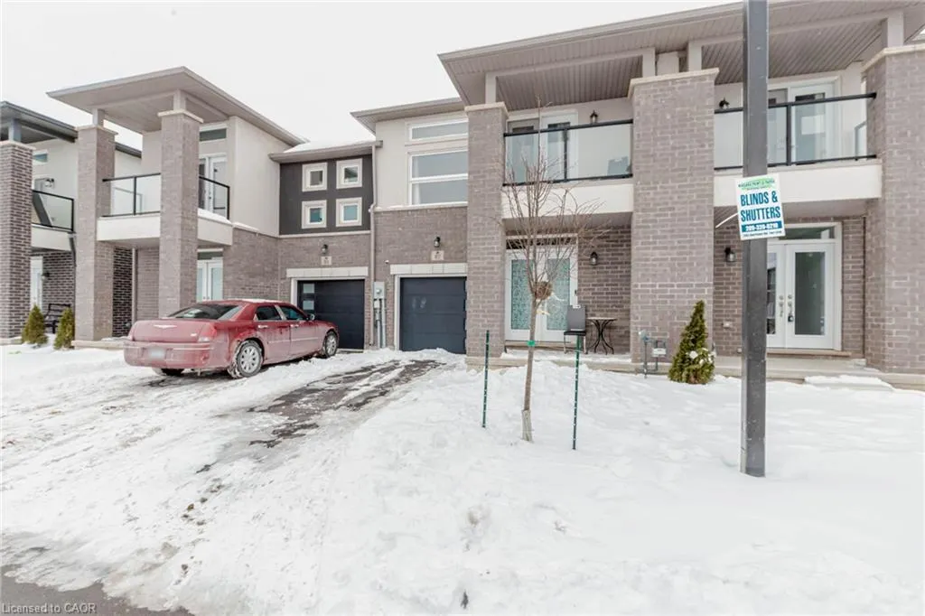 87 Renfrew Trail