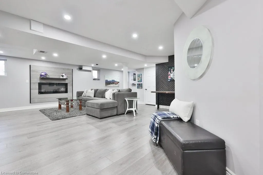 4272 Vivaldi Road