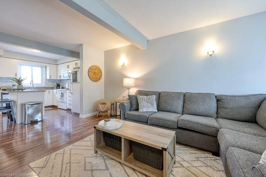 149 Snyder's Street E, #9