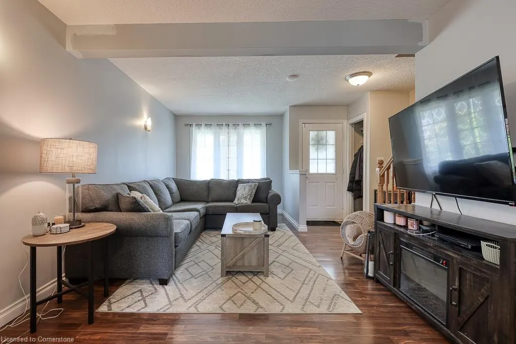 149 Snyder's Street E, #9