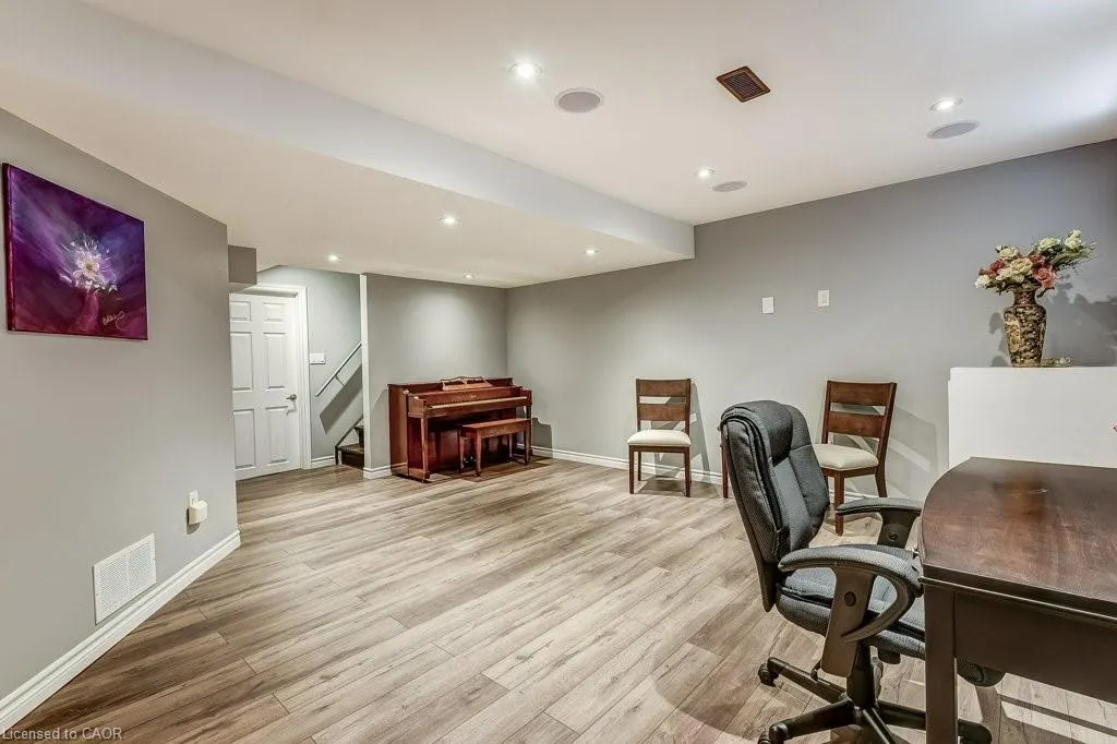 35 Dredge Court