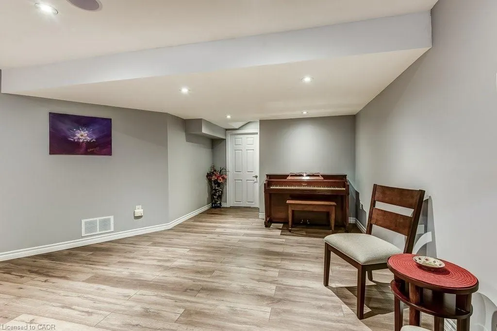 35 Dredge Court