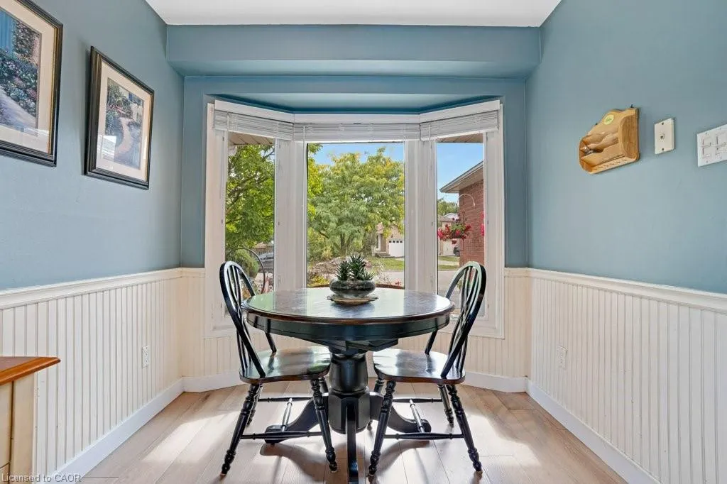 3363 Cardiff Crescent
