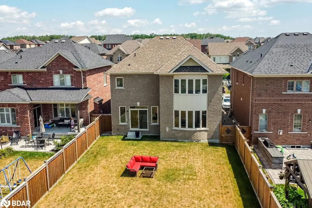 53 Rugman Crescent