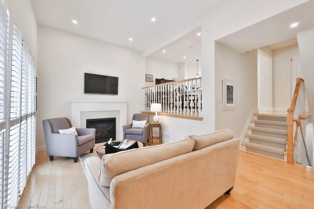 2264 Marine Drive