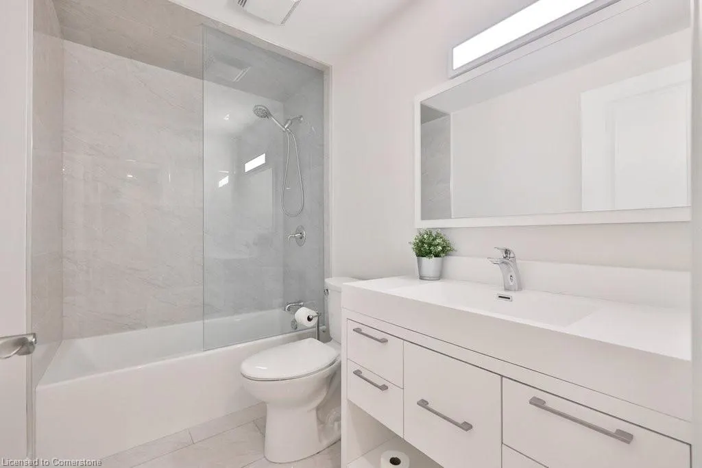 2264 Marine Drive