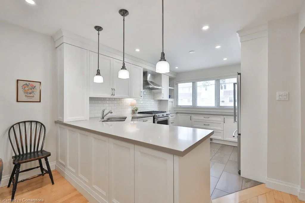 2264 Marine Drive