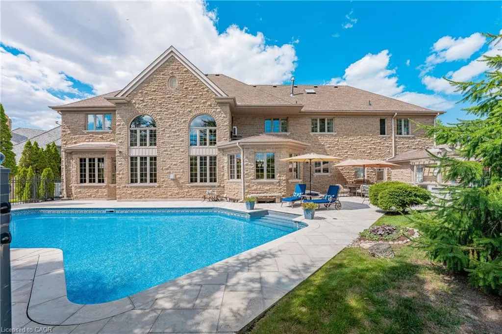 375 River Oak Place