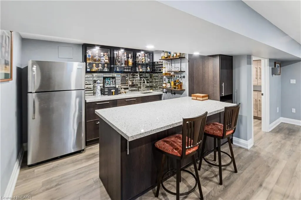 535 Locust Street