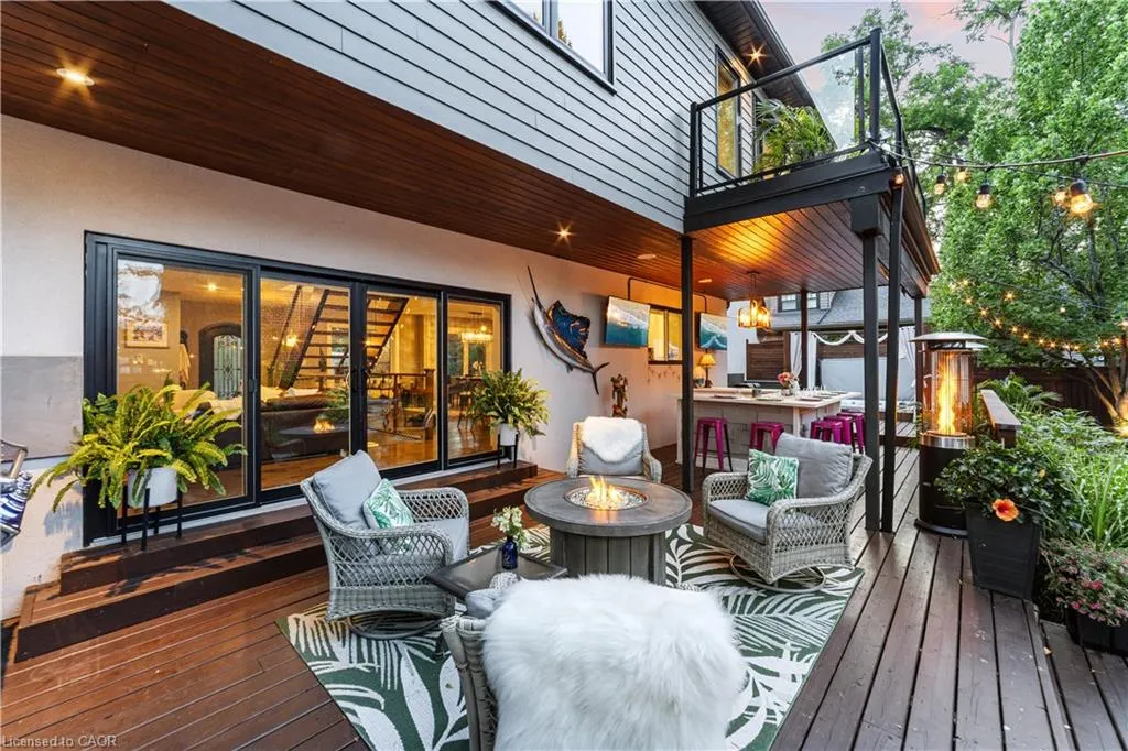 535 Locust Street