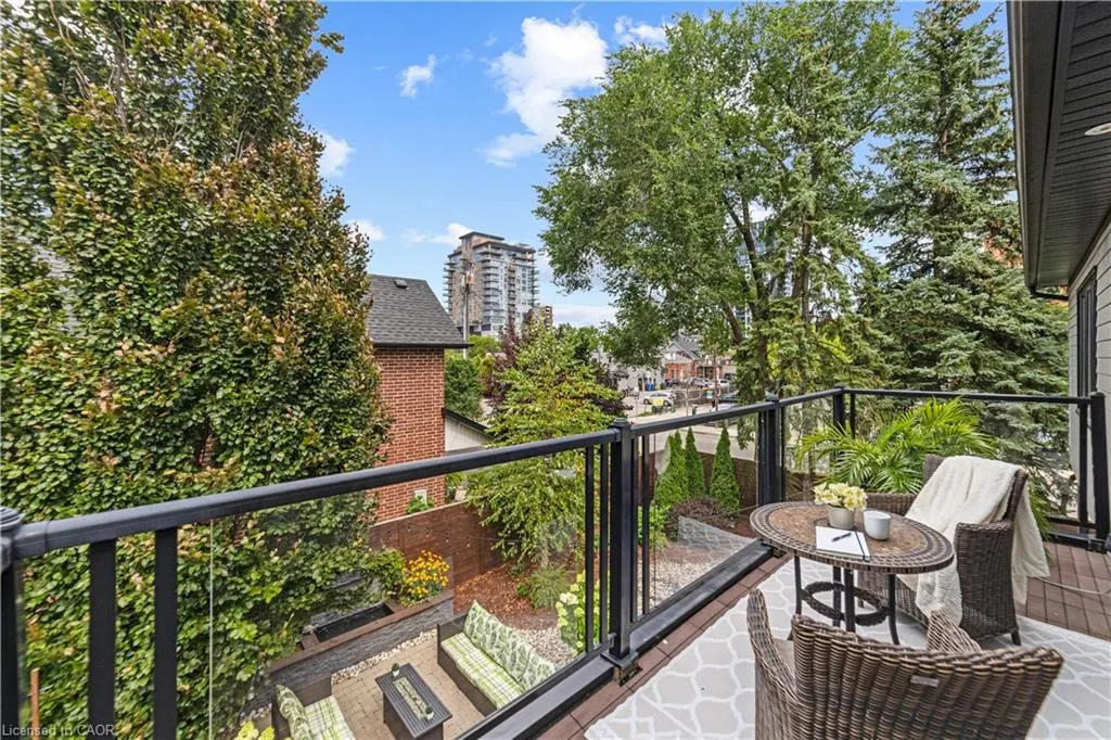 535 Locust Street