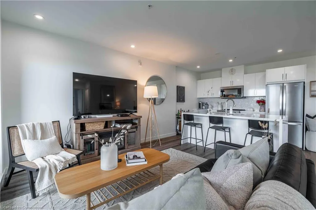 455 Charlton Avenue E, #306