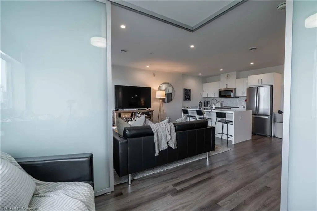 455 Charlton Avenue E, #306