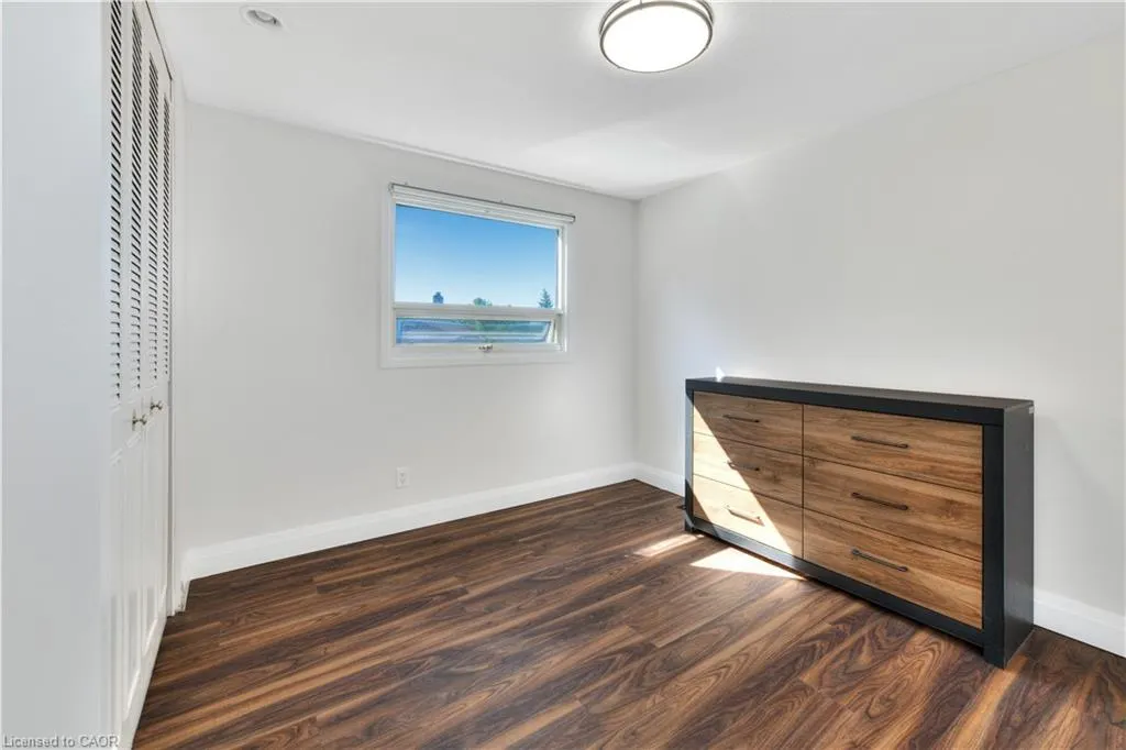 28 Underhill Crescent, #8
