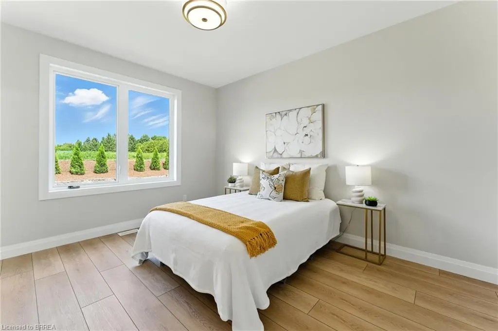 102 Vanrooy Trail