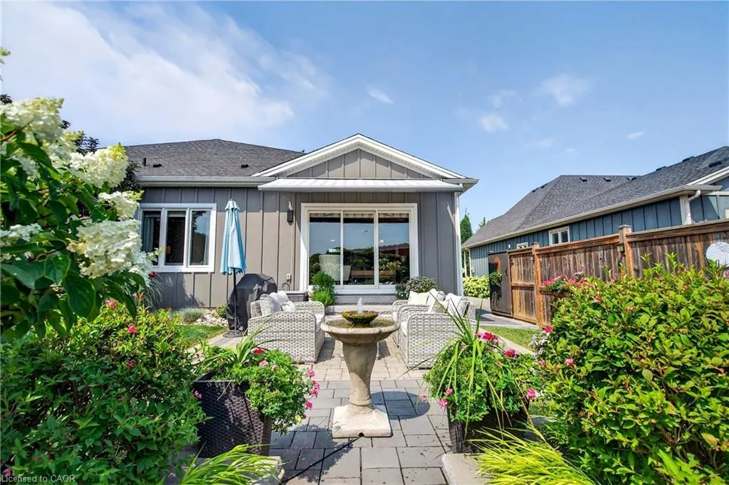 25 Pierpoint Drive