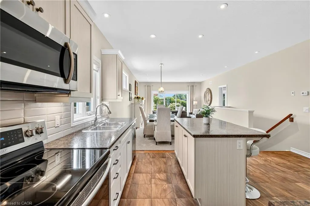 25 Pierpoint Drive