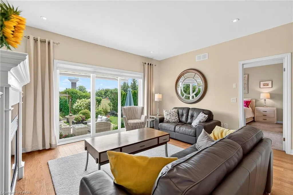 25 Pierpoint Drive