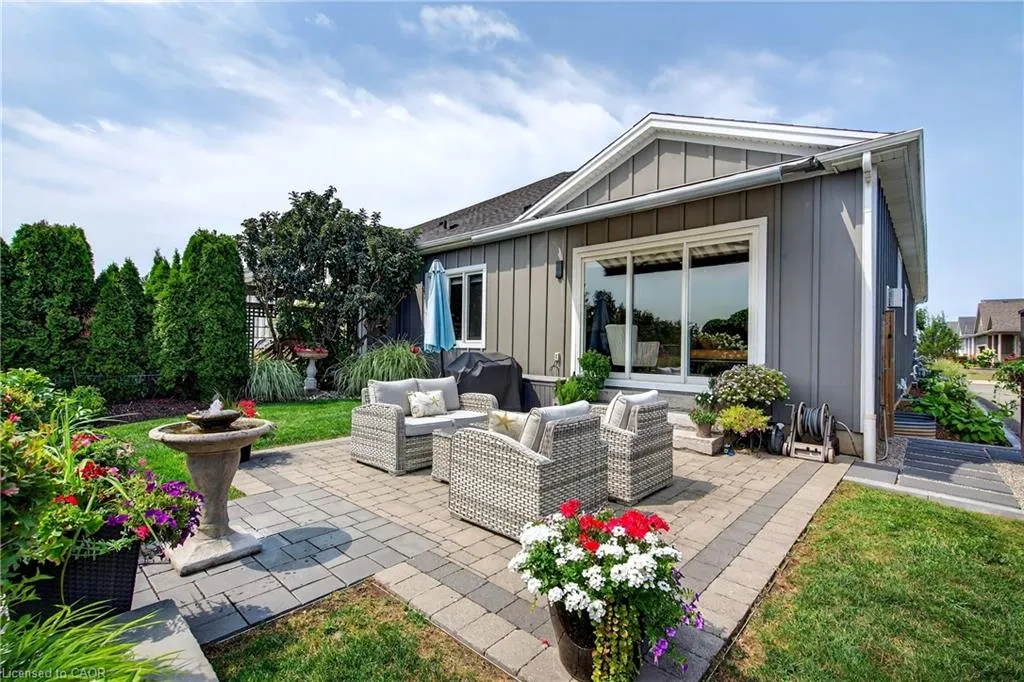 25 Pierpoint Drive