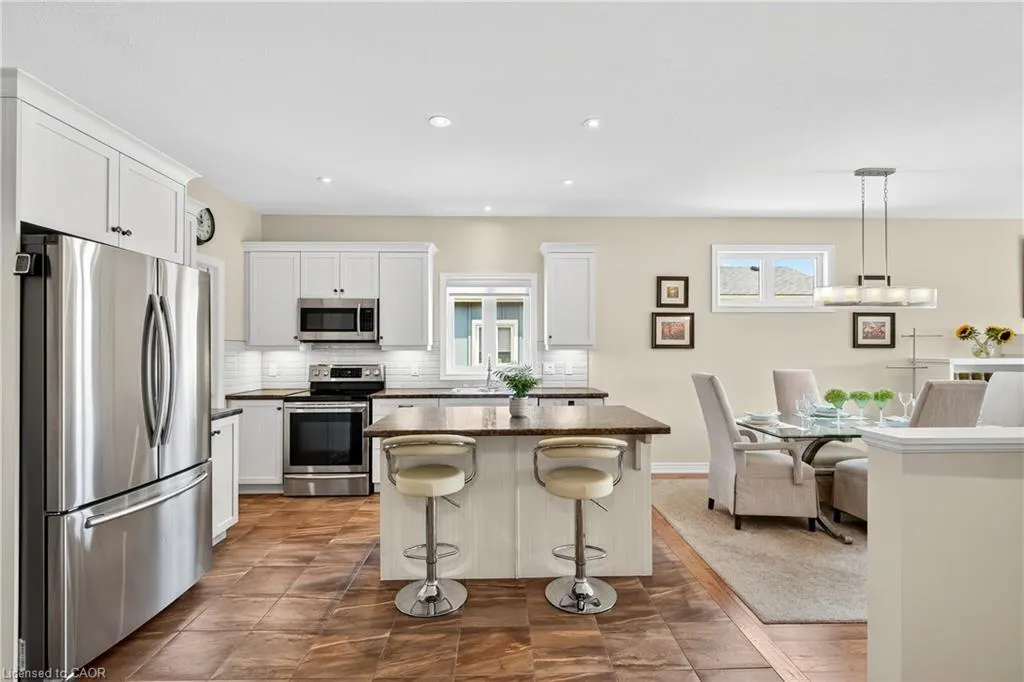 25 Pierpoint Drive