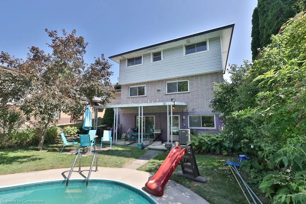 37 Sunrise Crescent