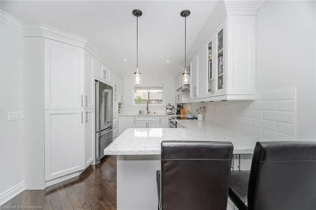 1520 Sixth Line, #20