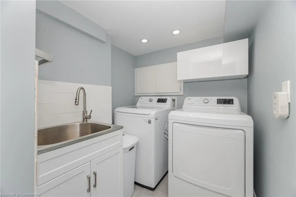 1520 Sixth Line, #20