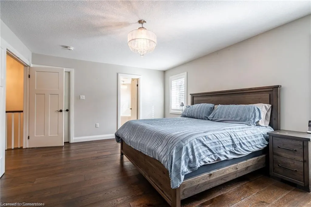 270 Main Street W, #16