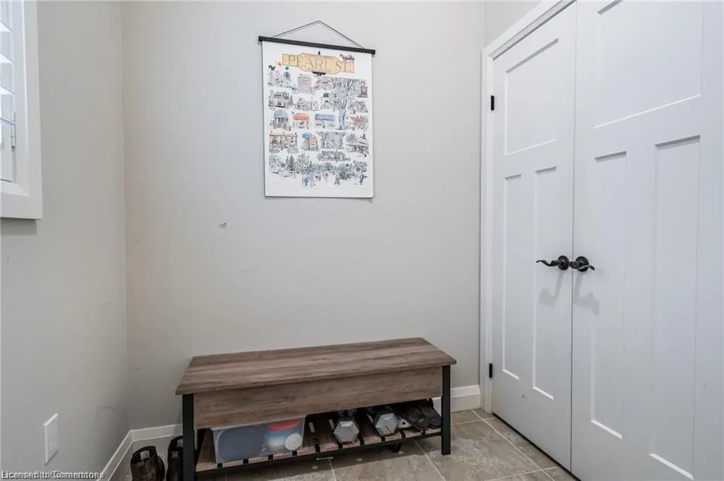 270 Main Street W, #16