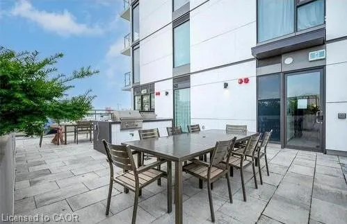 85 Duke Street W, #409