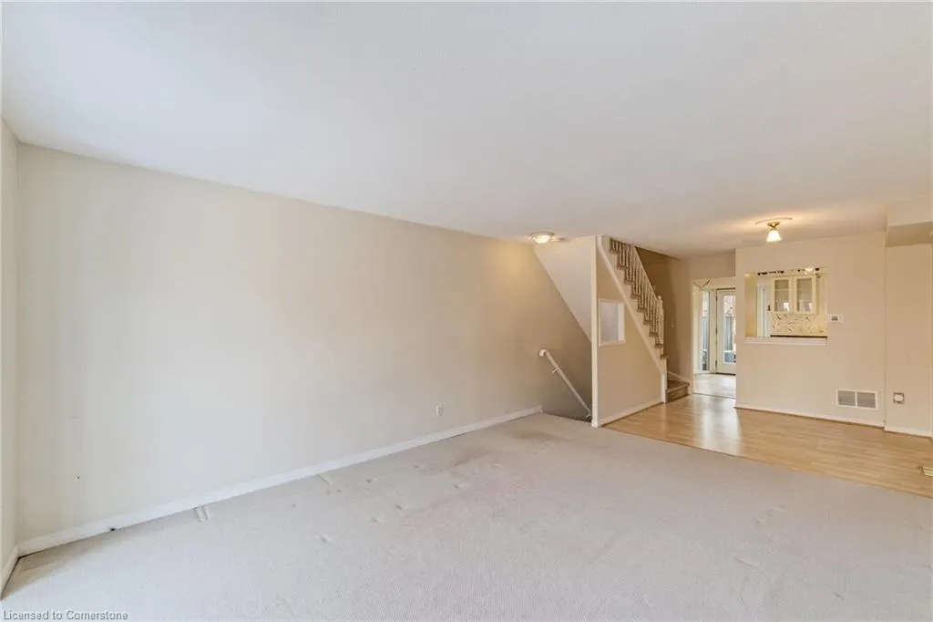 895 Maple Avenue, #101