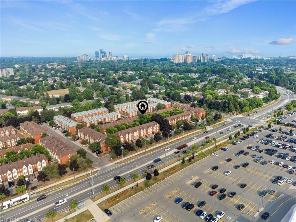 895 Maple Avenue, #101