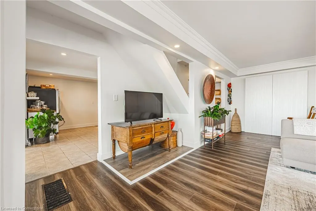 5 Dexter Avenue