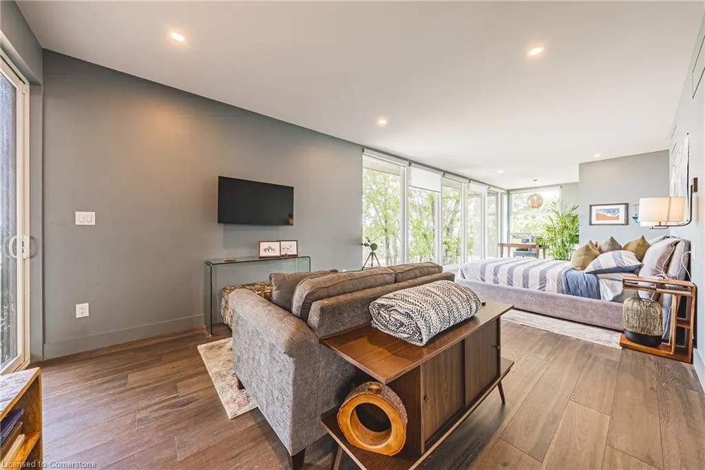 5 Dexter Avenue