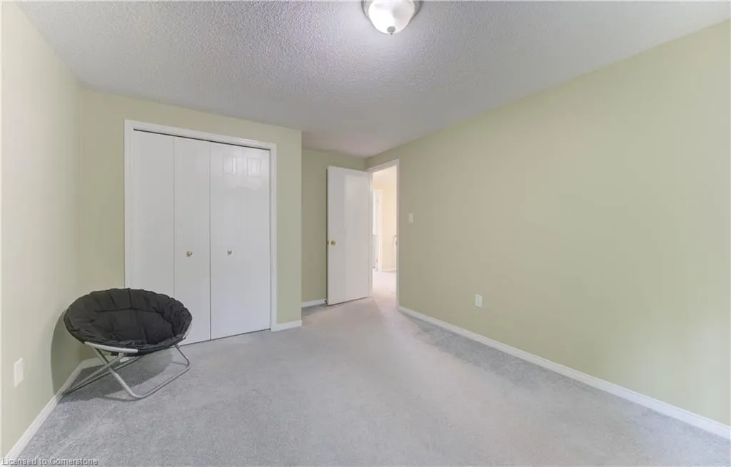 916 Veronica Court