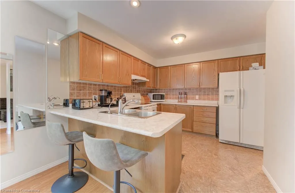 916 Veronica Court
