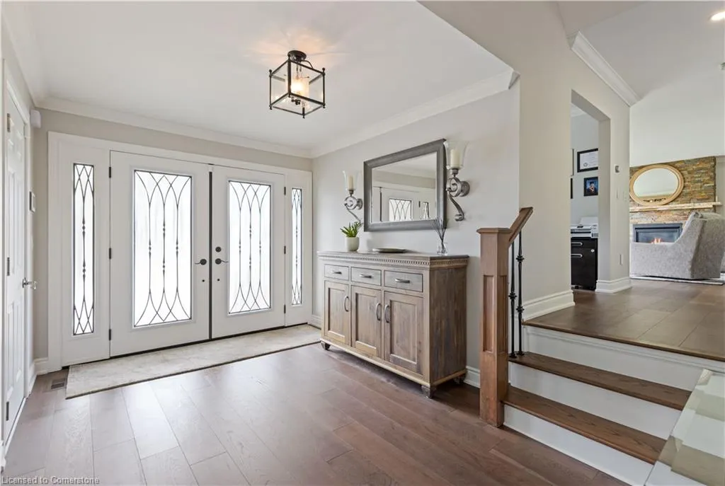 2119 Agincourt Crescent