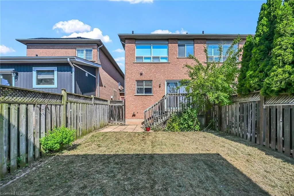 5648 Evelyn Lane