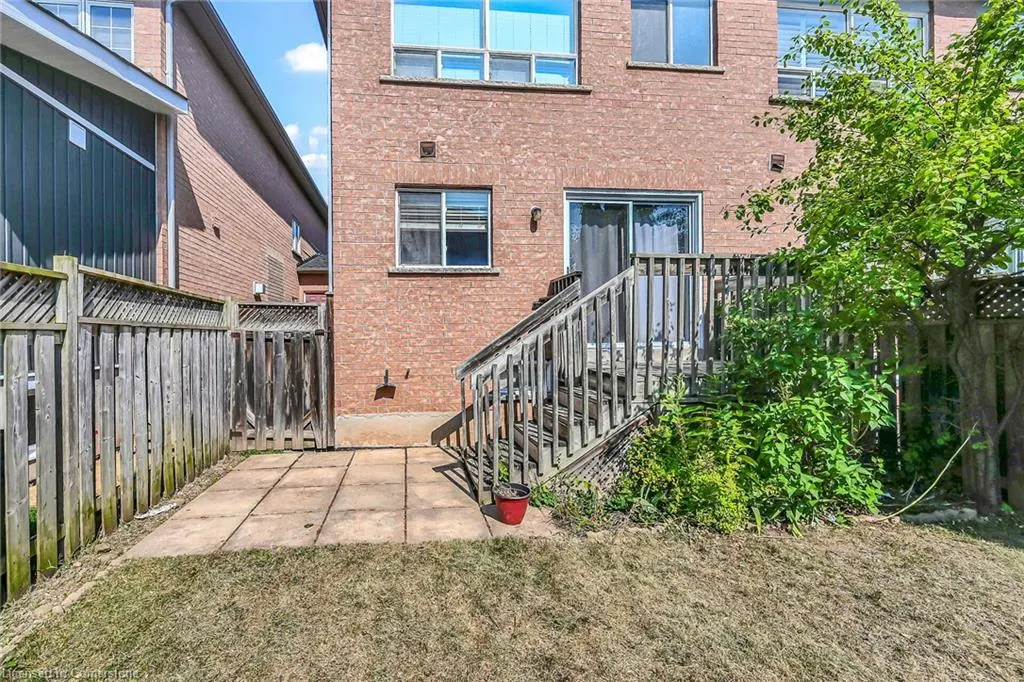 5648 Evelyn Lane