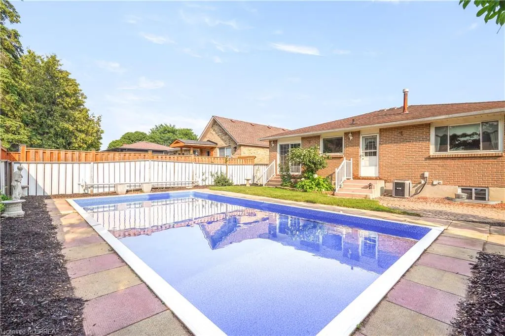 57 Ashgrove Avenue