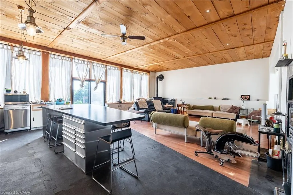 1090 Brock Road