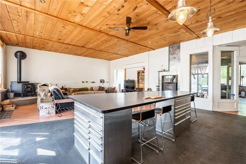 1090 Brock Road
